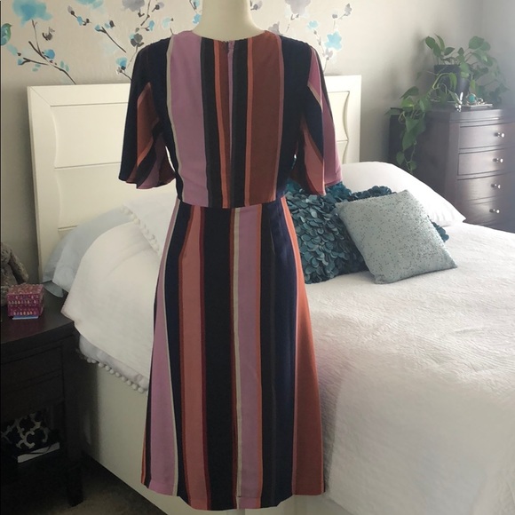 Versatile Fall or Spring Dress - Picture 3 of 5